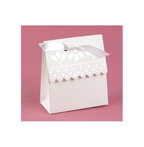 Pearl White Scalloped-Edge Favor Boxes
