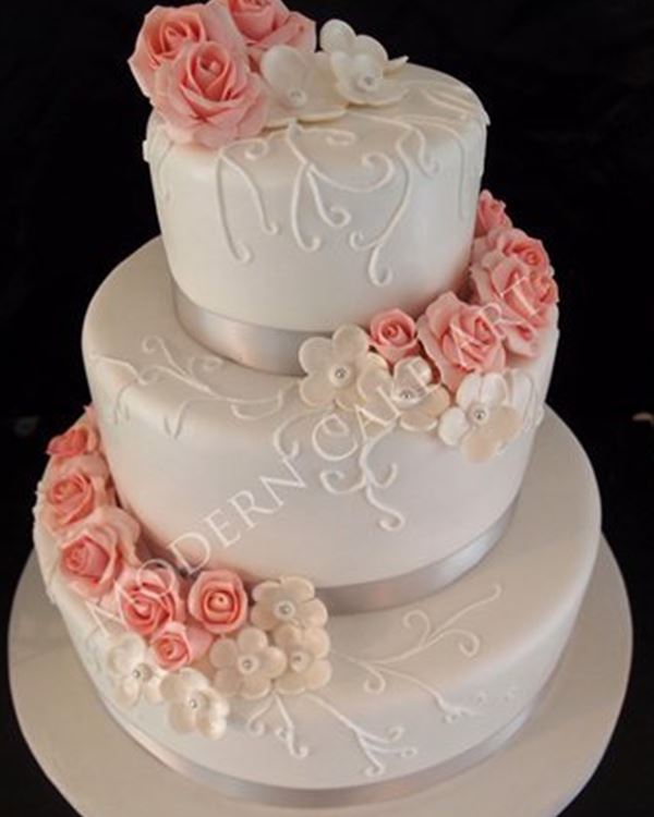 Modern Cake Art Wedding Cakes Ballarat West Easy Weddings