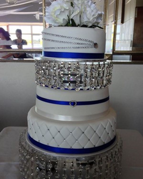 Crystal Cake  Elegance Wedding  Cakes  Woodvale and Bertram 