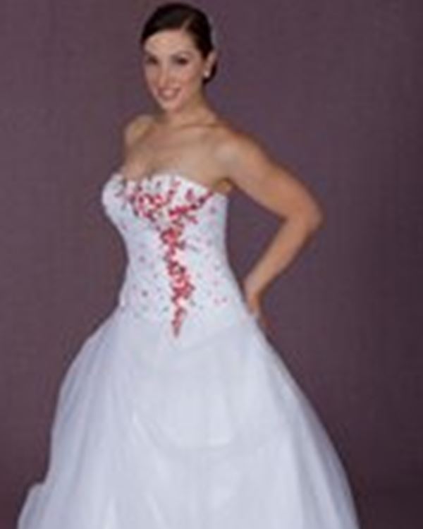 The Bridal Outlet Wedding Dresses Somersby Easy Weddings